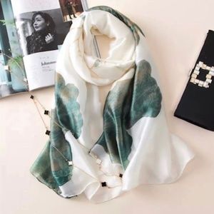 NWT SILK SCARF LUXURY STYLE STOLES WOMEN HEADBAND